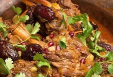 Cách làm gà om chà là khô nguyên cành Nouri đơn giản