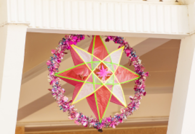 Làng nghề làm đèn ông sao và vẽ mặt nạ truyền thống tại Việt Nam