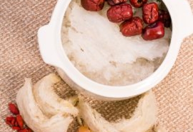 Cách làm tổ yến chưng chà là khô nguyên cành Nouri bổ dưỡng